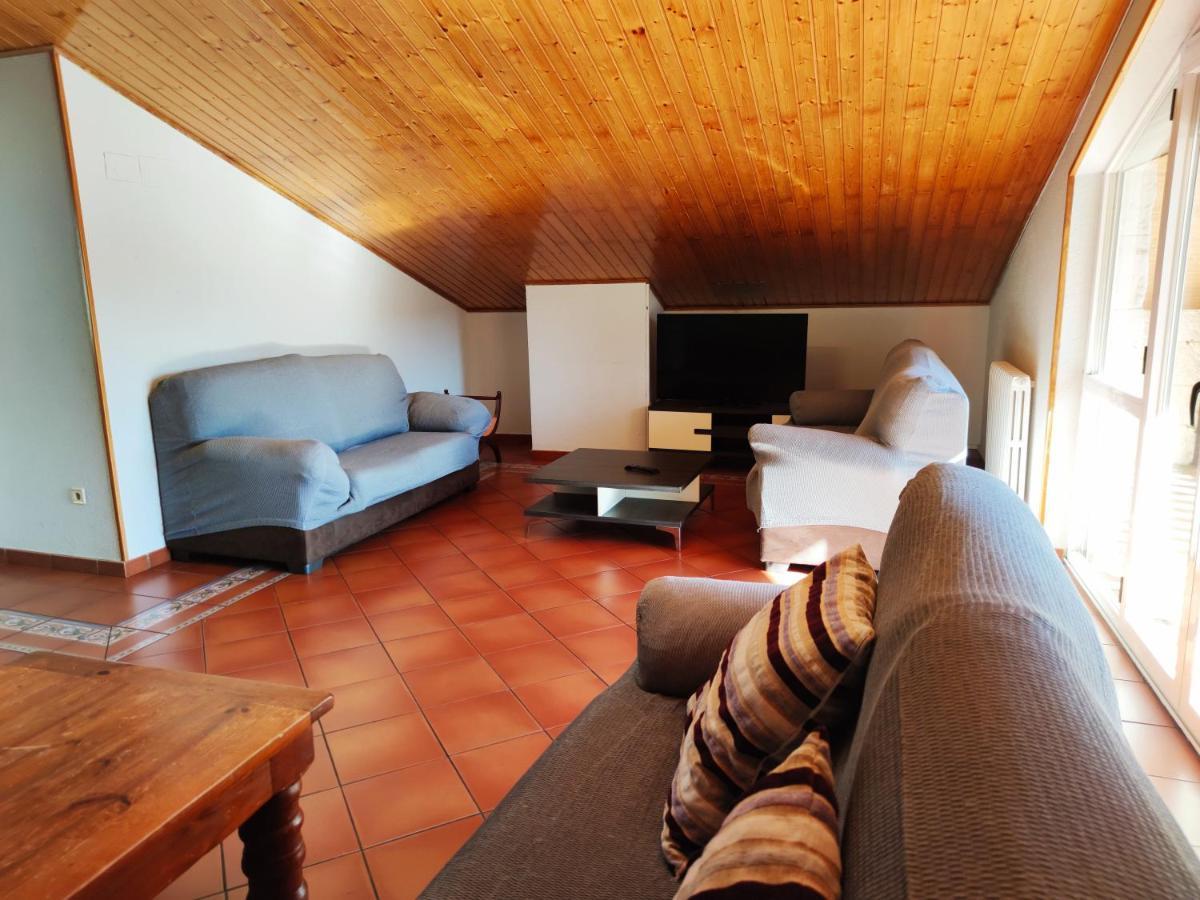 Casa De La Hiedra Soria Villa Bagian luar foto